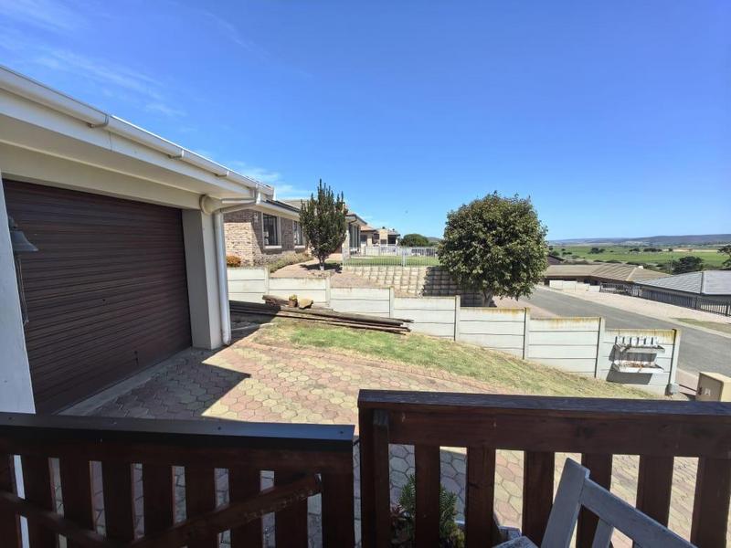 3 Bedroom Property for Sale in Fraaiuitsig Western Cape
